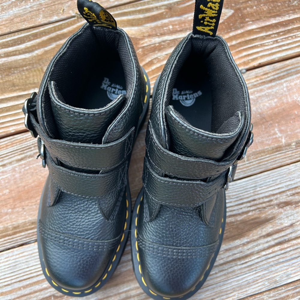 Dr. Martens Devon Flower Black Milled Nappa Boots Women Size 8 - Picture 5 of 9